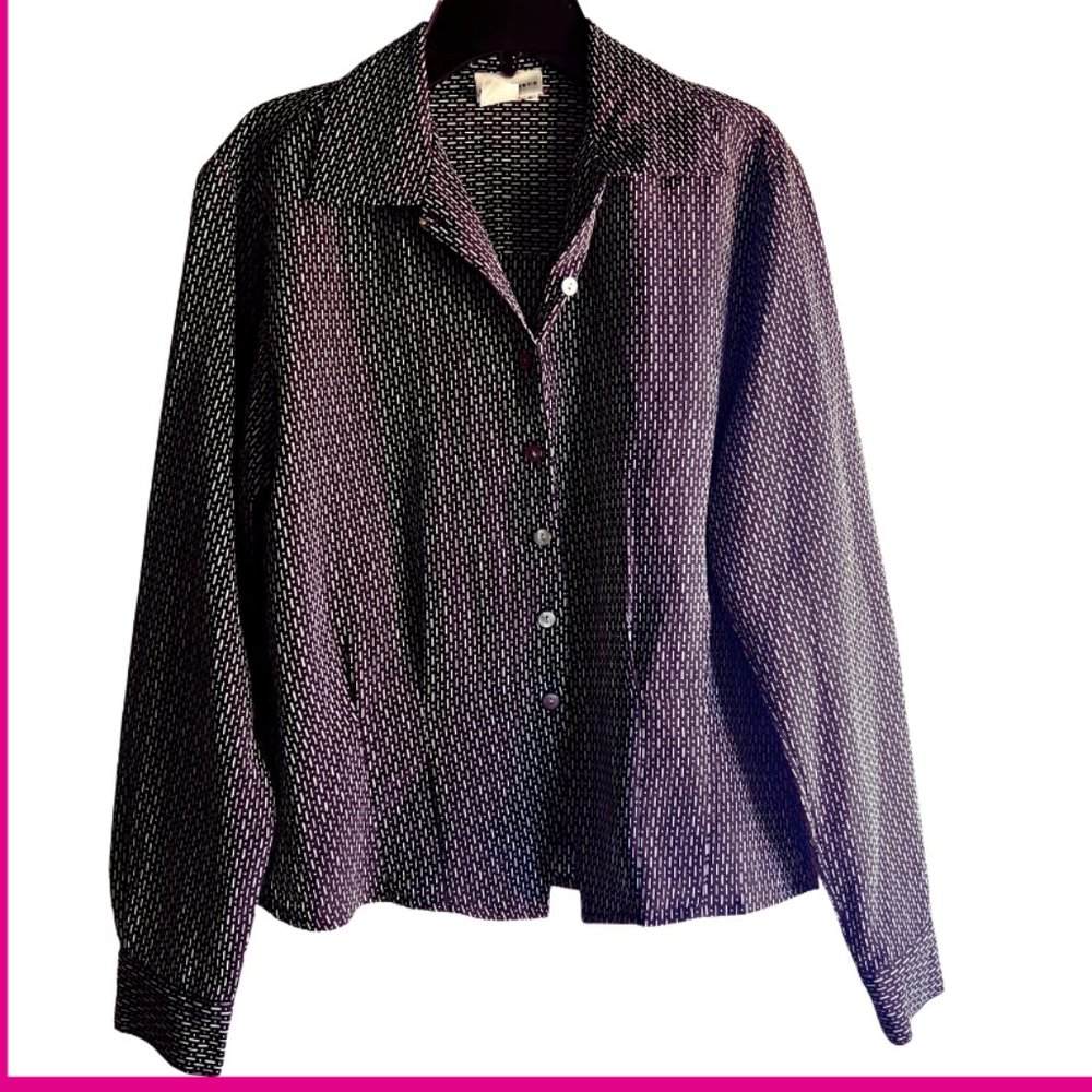 Black/White Patterned Dress shirt - Tapered at Waist